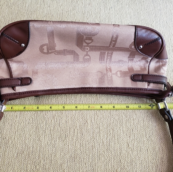 EUC Etienne Aigner Shoulder Bag - Picture 5 of 8